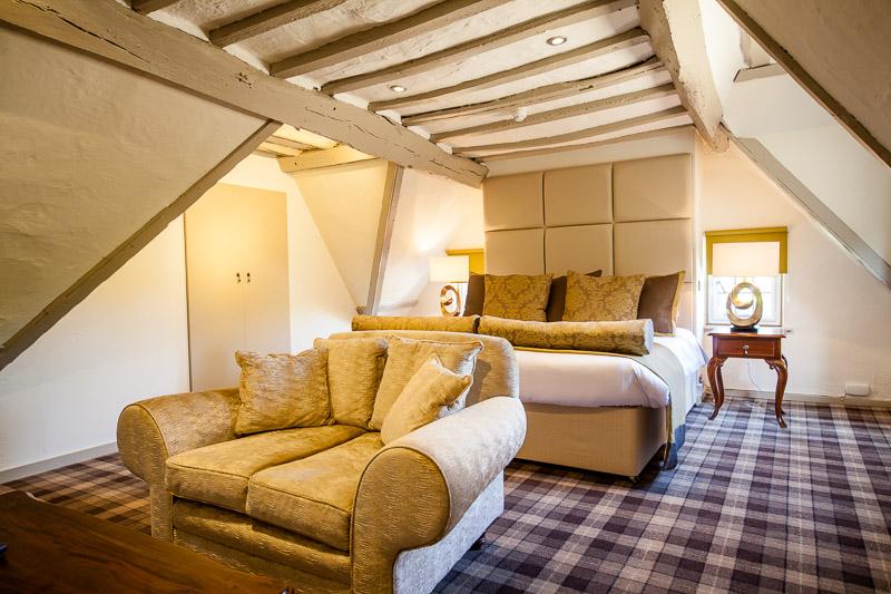 Cardinal Suite (2)