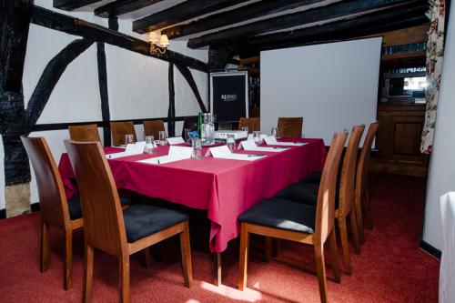 Oak-Bar-Meeting-4