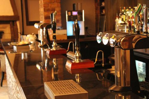 RE-Bar1
